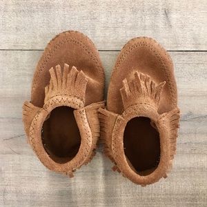 Minnetonka pull-on moccasins